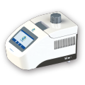 بوليميريز الحمض النووي في آلة PCR للمختبر باستخدام